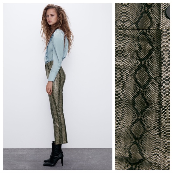 NWT. Zara SnakeSkin Print Flare Trousers. Size XS. - Picture 5 of 10